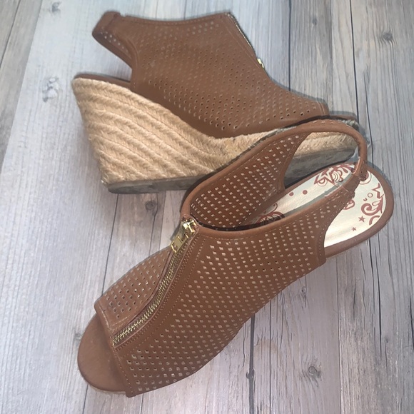 BRASH Wedge Shoes - Picture 2 of 8
